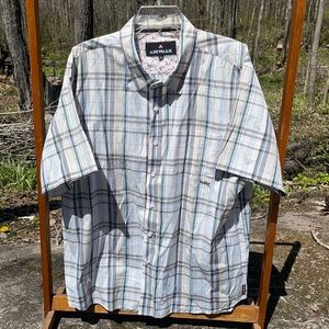 Airwalk Men Button Down Short Sleeve Shirt